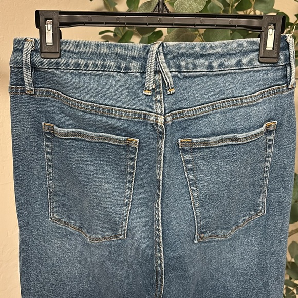 GOOD AMERICAN medium wash jeans - Picture 4 of 6